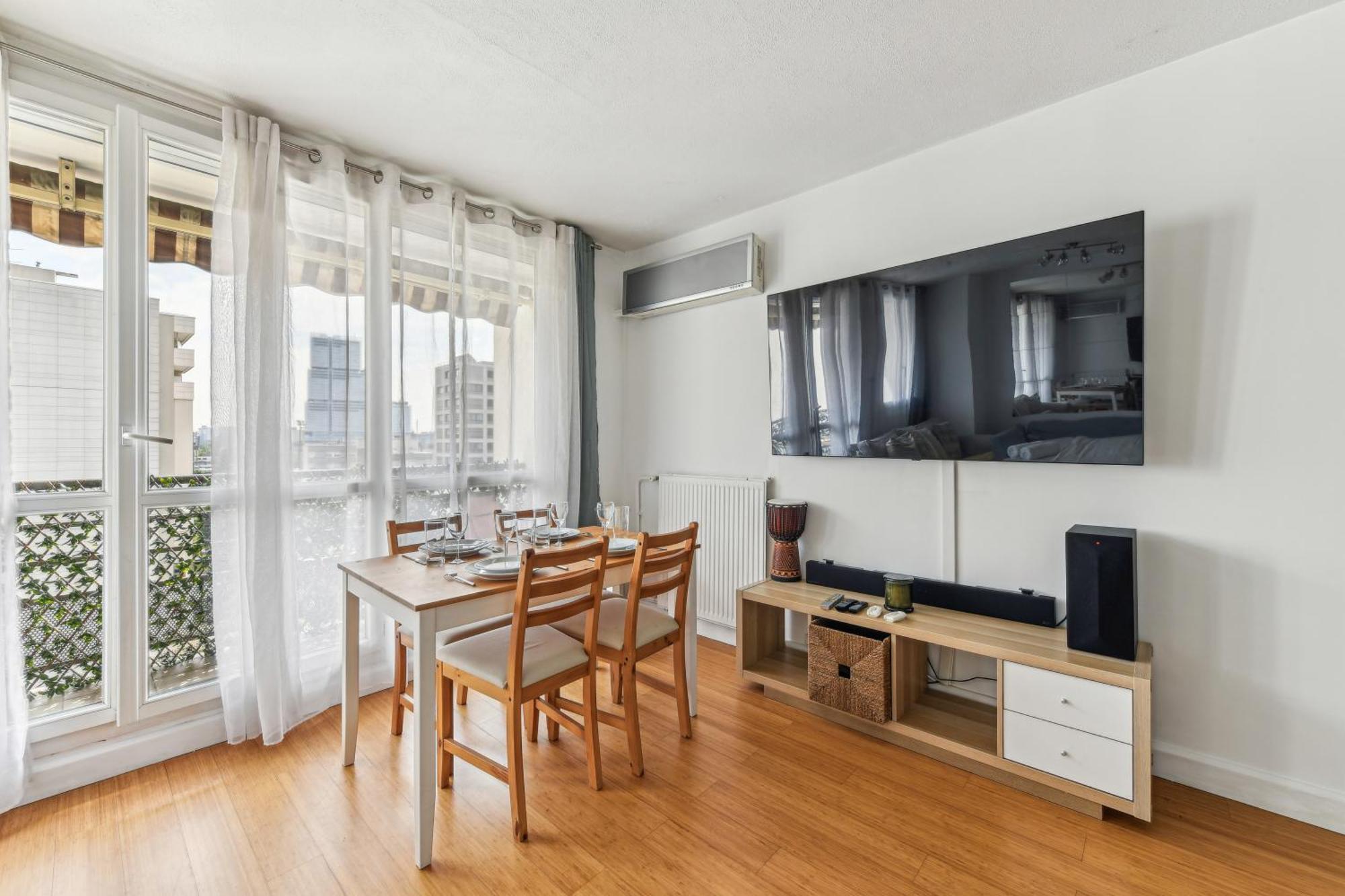 Chic And Comfortable Apart With Balcony Levallois-Perret Dış mekan fotoğraf