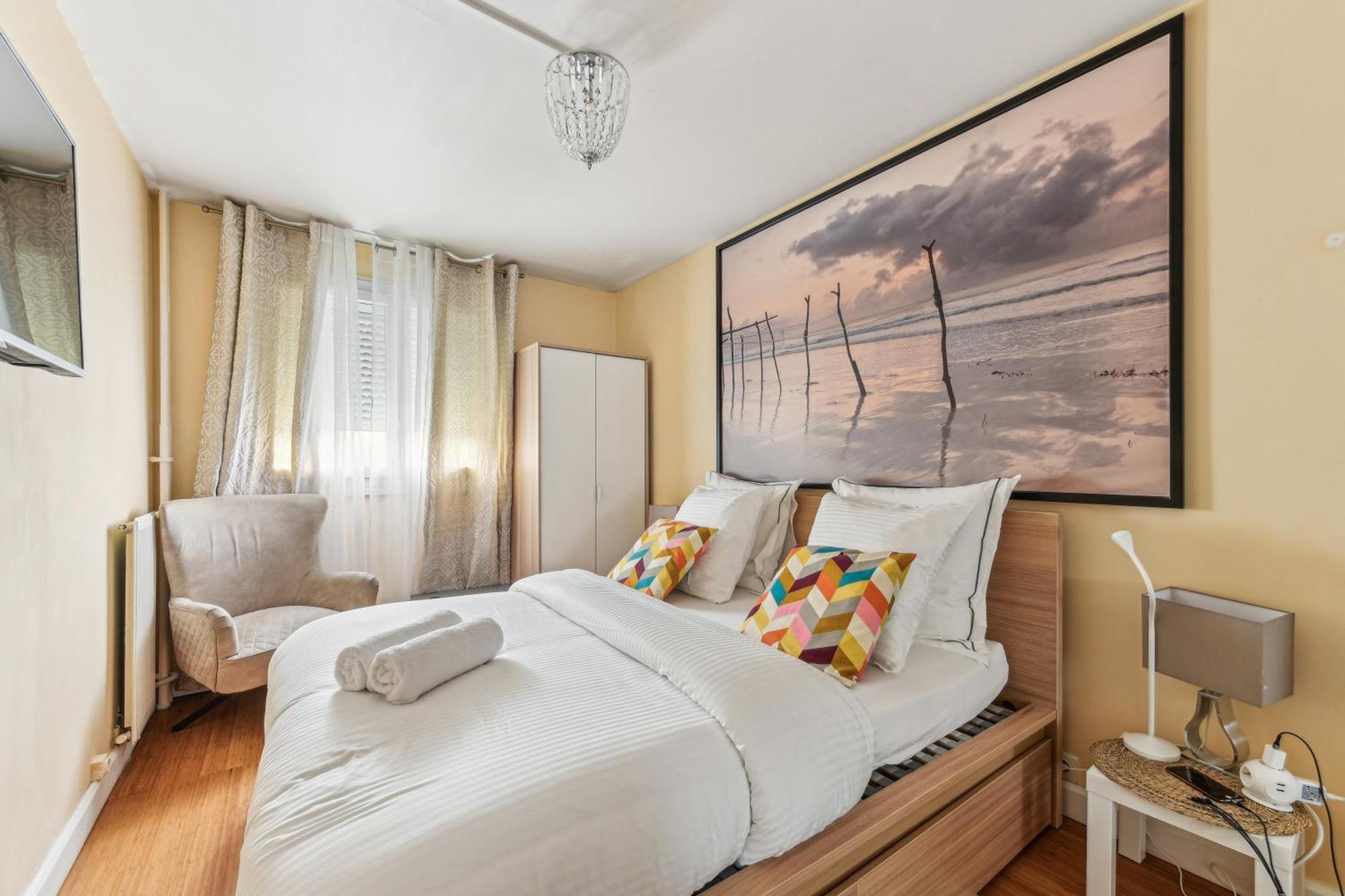 Chic And Comfortable Apart With Balcony Levallois-Perret Dış mekan fotoğraf